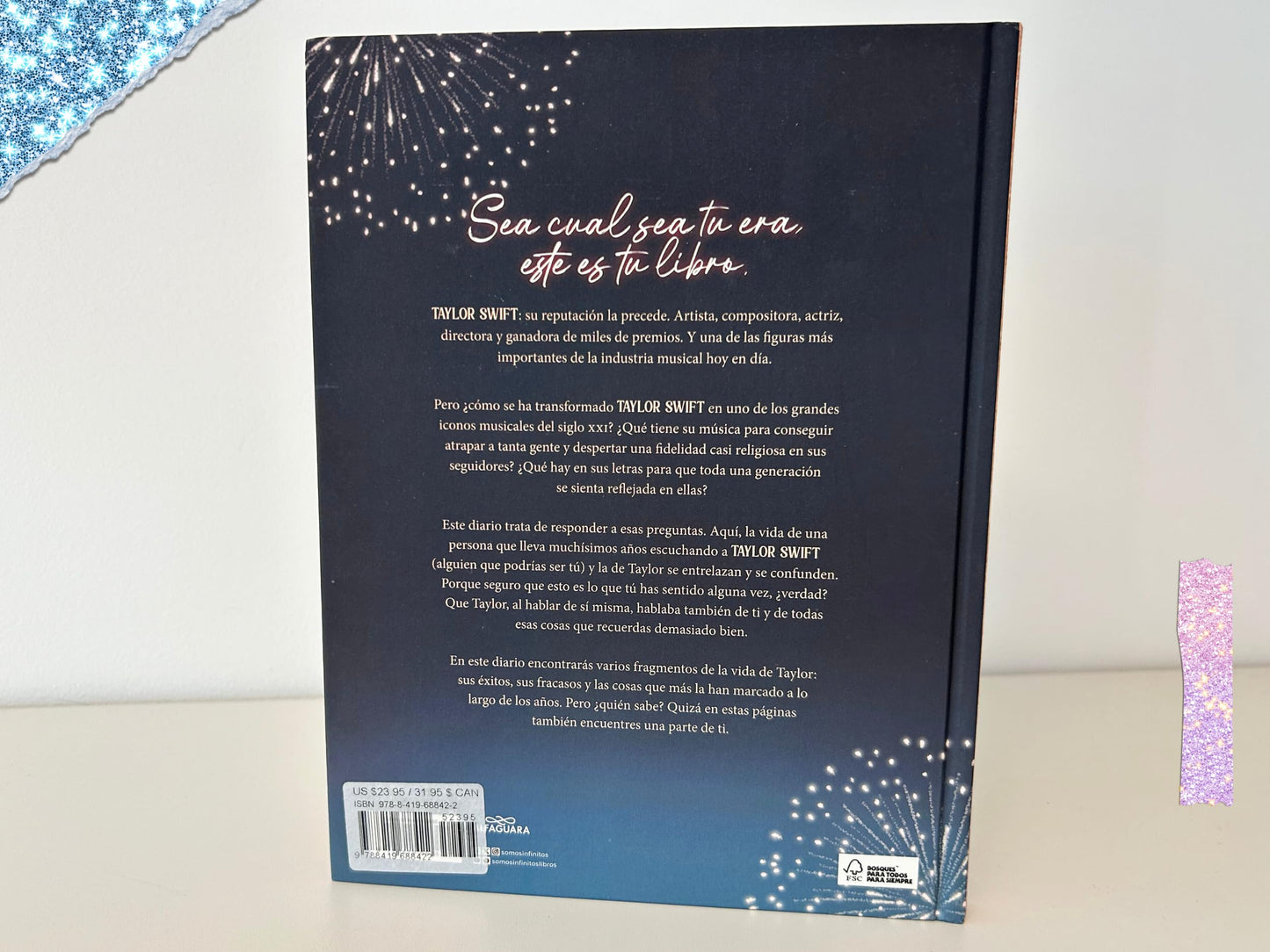 Taylor Swift: Un diario swiftie / Taylor Swift: A Swiftie Diary (Spanish Edition) [Hardcover] Bueno, Marcos and López, Laia