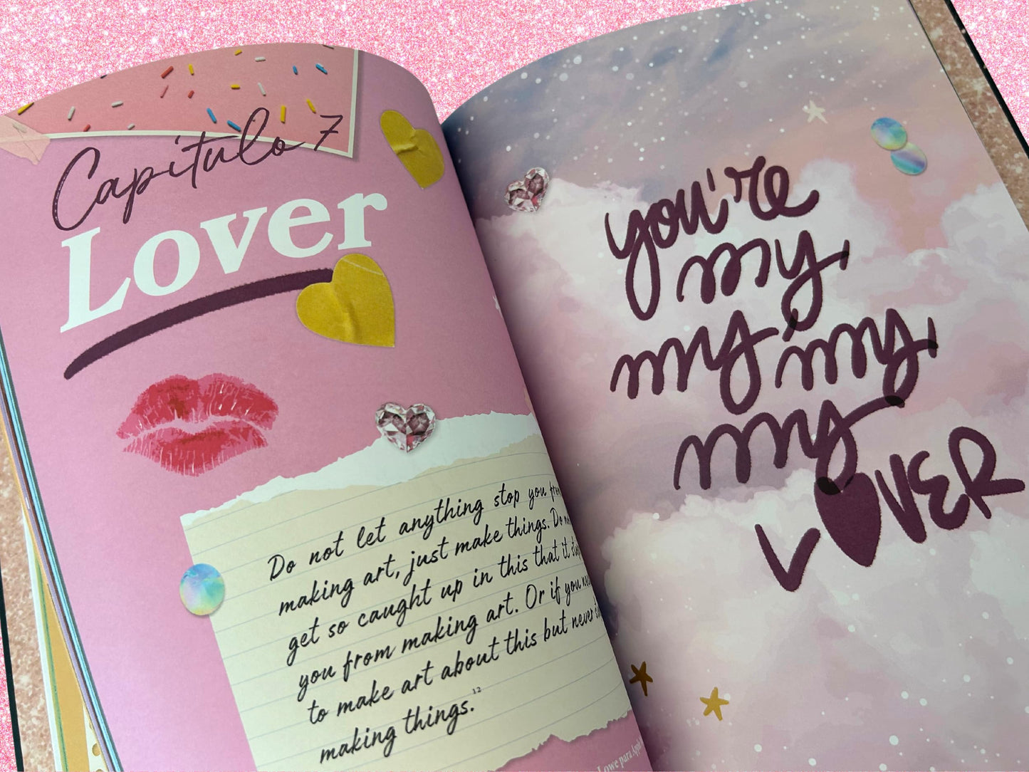 Taylor Swift: Un diario swiftie / Taylor Swift: A Swiftie Diary (Spanish Edition) [Hardcover] Bueno, Marcos and López, Laia