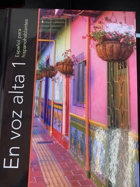 En Voz Alta 1, Spanish Language Textbook, Espanol para hispanohablantes [Hardcover]