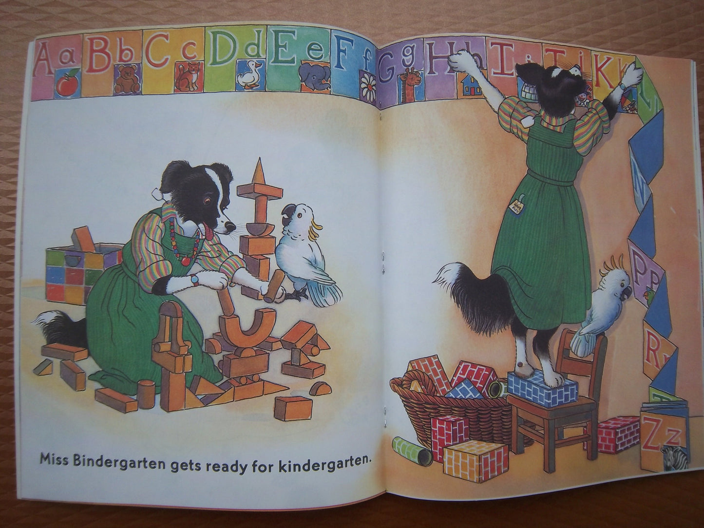 Miss Bindergarten Gets Ready for Kindergarten