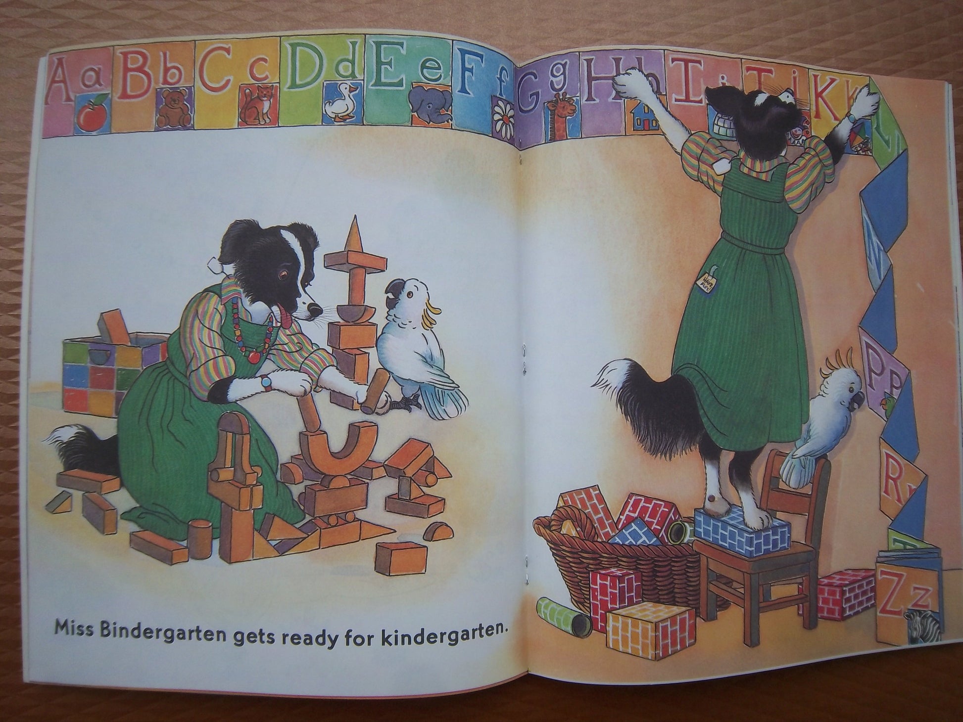 Miss Bindergarten Gets Ready for Kindergarten