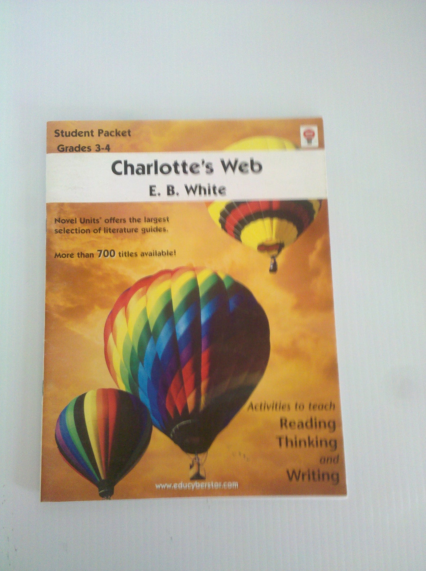 Charlotte\'s Web - Student Packet by Novel Units, Inc. [Paperback] Novel Units and Inc.